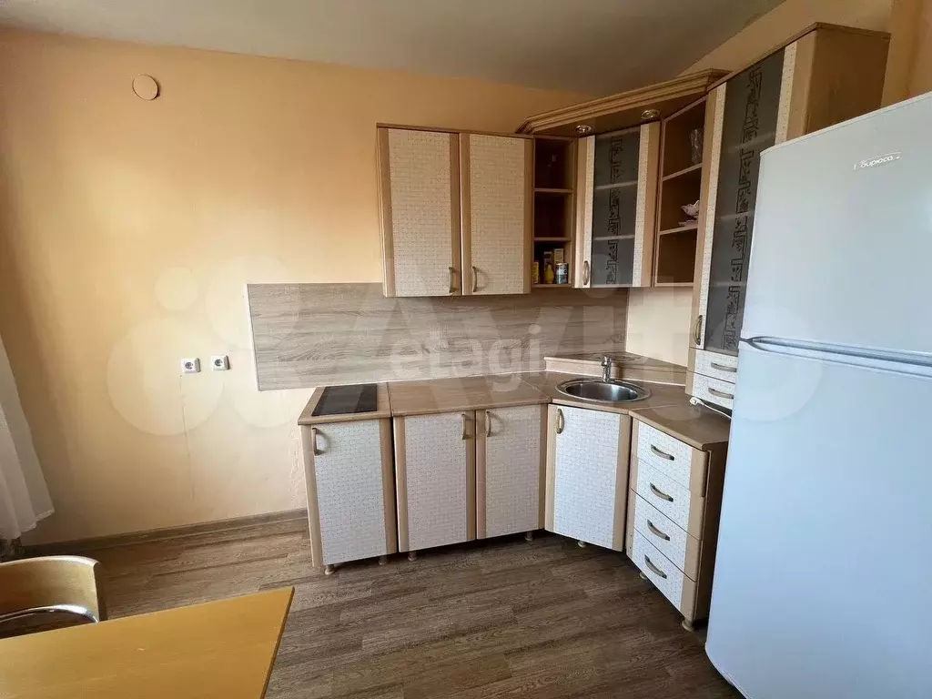 2-к. квартира, 60 м, 10/12 эт. - Фото 1