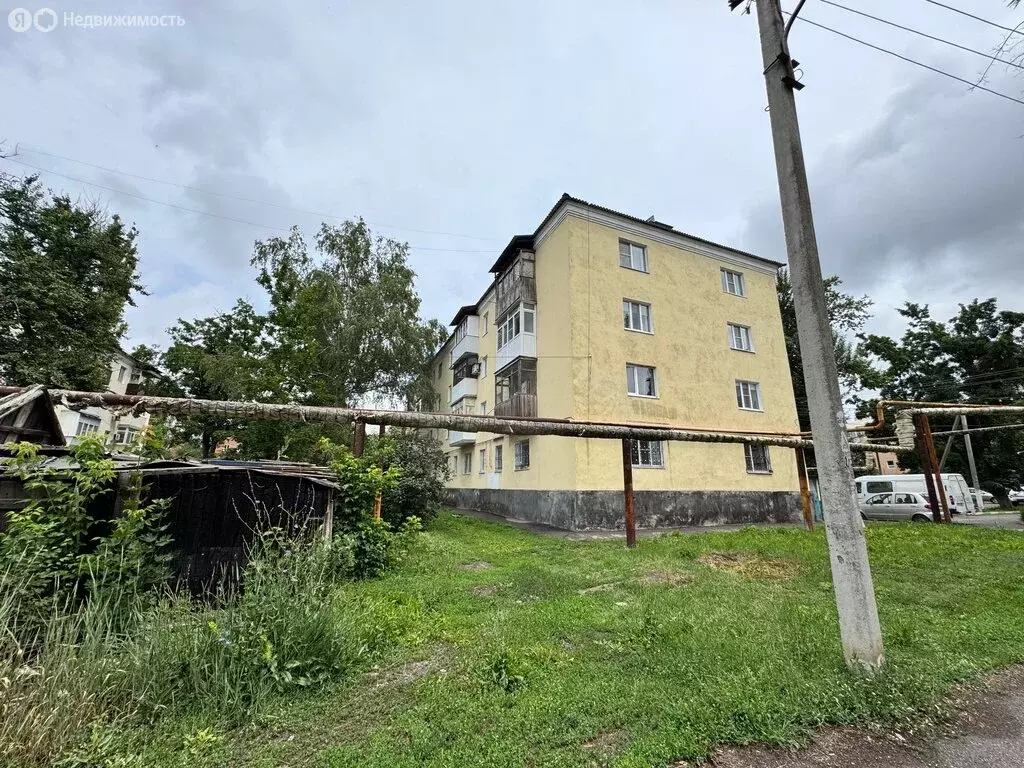 2-комнатная квартира: Гуково, улица Карла Маркса, 113 (42.1 м) - Фото 1