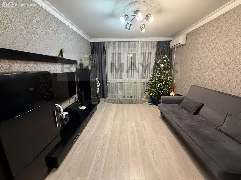 3-комнатная квартира: Майкоп, улица 12 Марта, 144к3 (63.2 м) - Фото 1