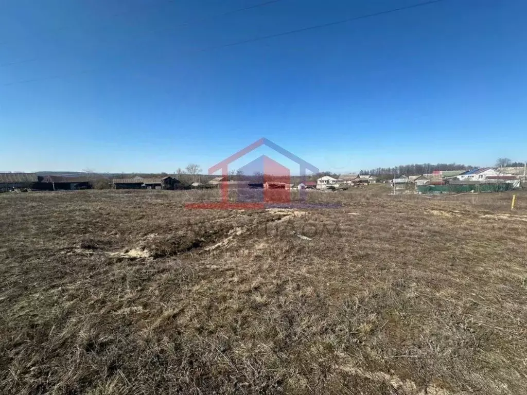 Участок в Белгородская область, Старооскольский городской округ, с. ... - Фото 1