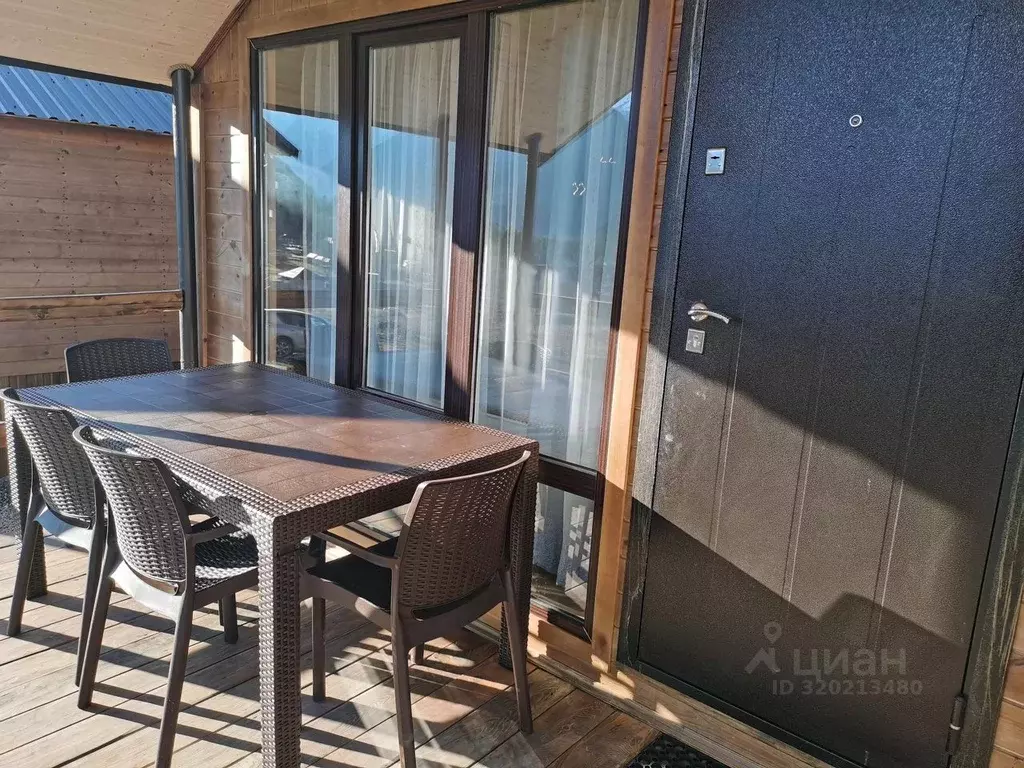 Дом в Карачаево-Черкесия, Зеленчукский район, с. Архыз ул. Хубиева, 25 ... - Фото 2