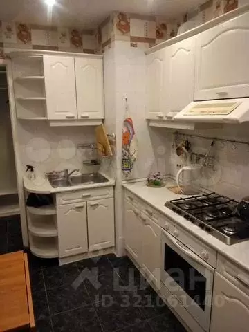 2-к кв. Вологодская область, Череповец просп. Победы, 72 (50.0 м) - Фото 0