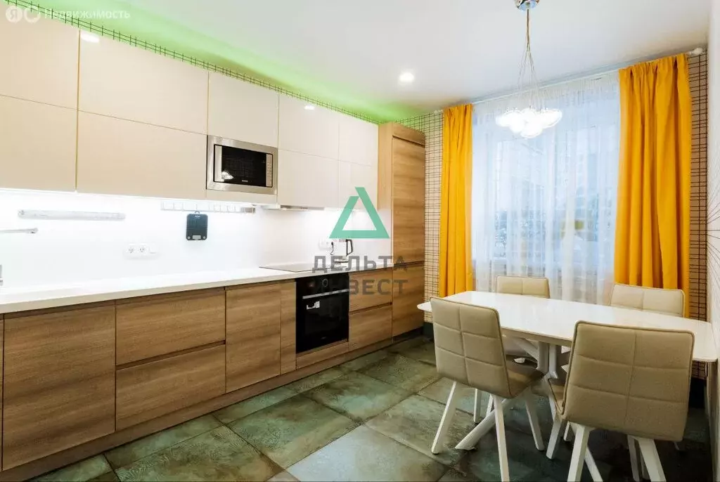 3-комнатная квартира: Уфа, улица Октябрьской Революции, 54А (101.5 м) - Фото 1