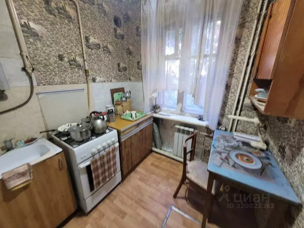 2-к кв. Волгоградская область, Волгоград ул. Таращанцев, 73 (37.7 м) - Фото 0