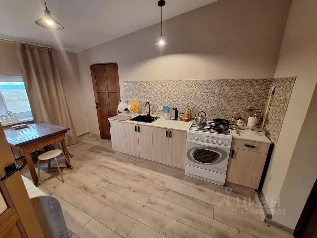 Дом в Краснодарский край, Мостовской пгт ул. Дюкарева, 20 (31 м) - Фото 2