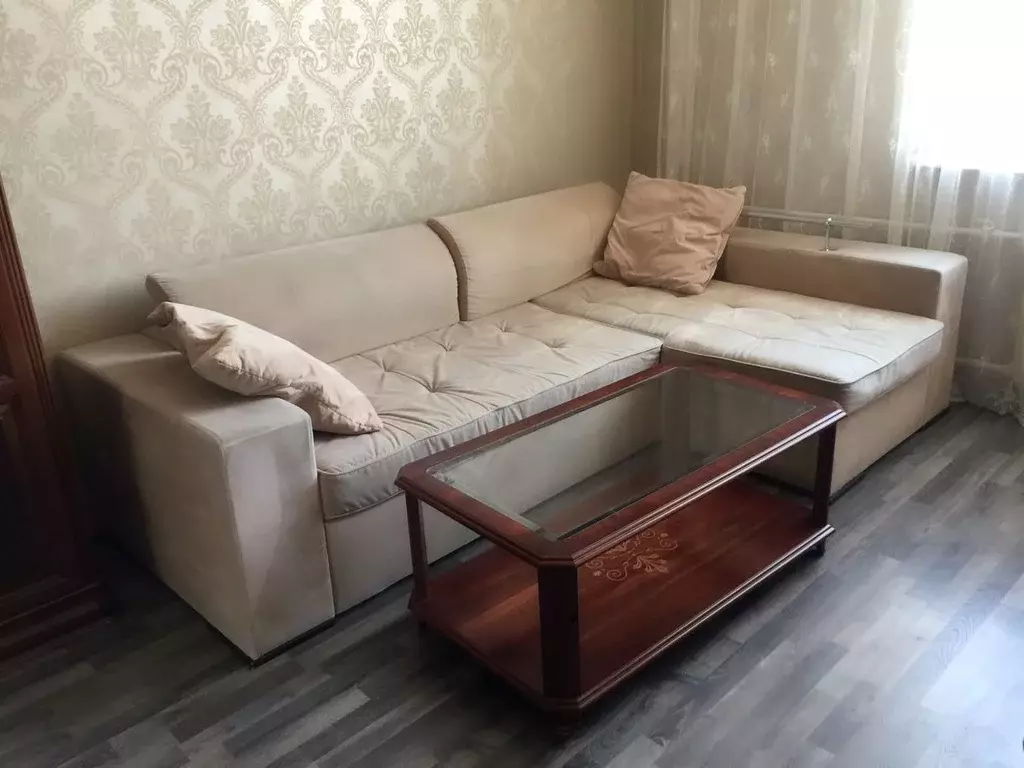 Продается комната в 3-комнатной квартире - Фото 0
