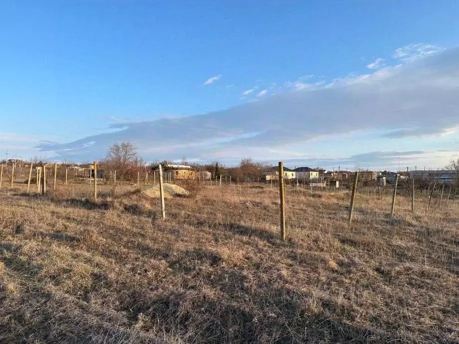 Участок в Крым, Симферопольский район, 3-й массив садовые участки ул. ... - Фото 2