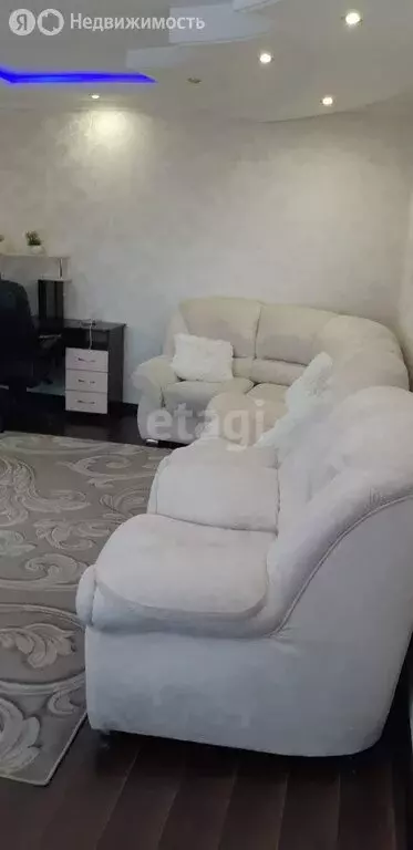 2-комнатная квартира: Курск, улица Чернышевского, 72 (53 м) - Фото 1
