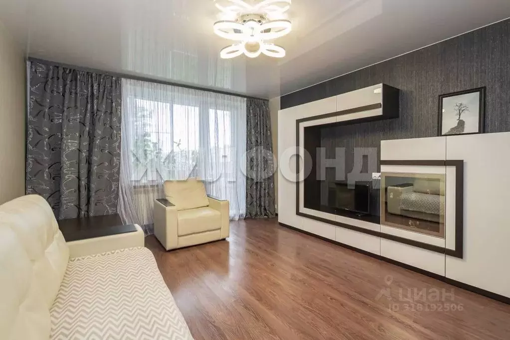 4-к кв. Новосибирская область, Кольцово рп 24 (81.5 м) - Фото 0