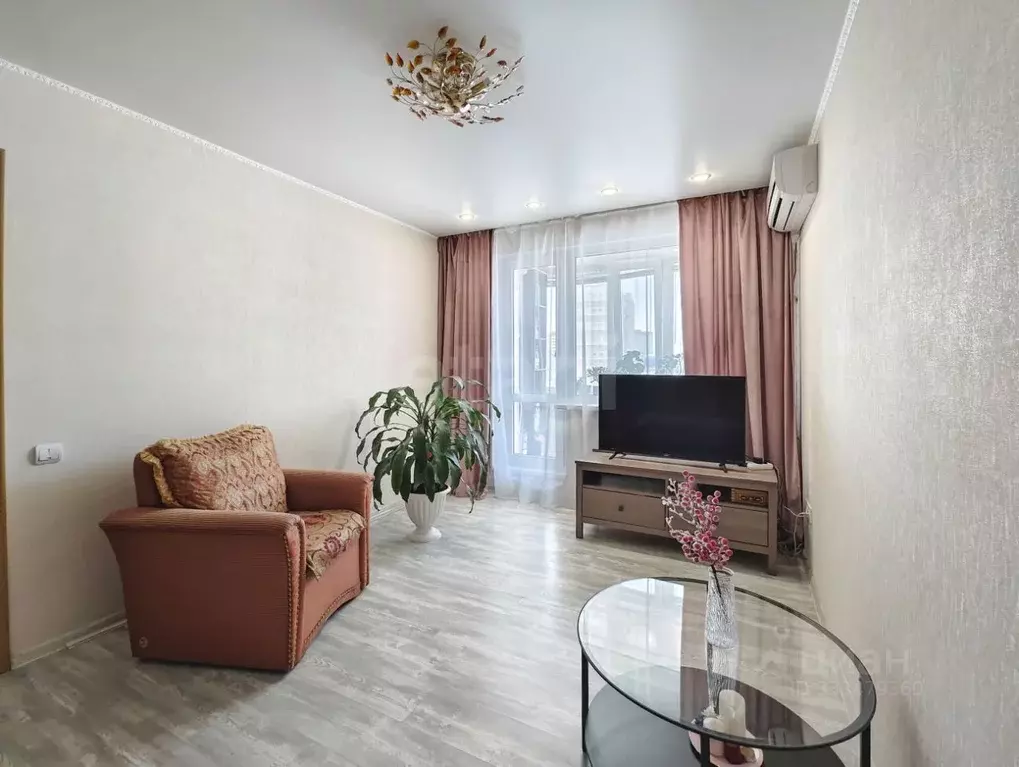 2-к кв. Тюменская область, Тюмень ул. Газовиков, 22 (47.8 м) - Фото 1