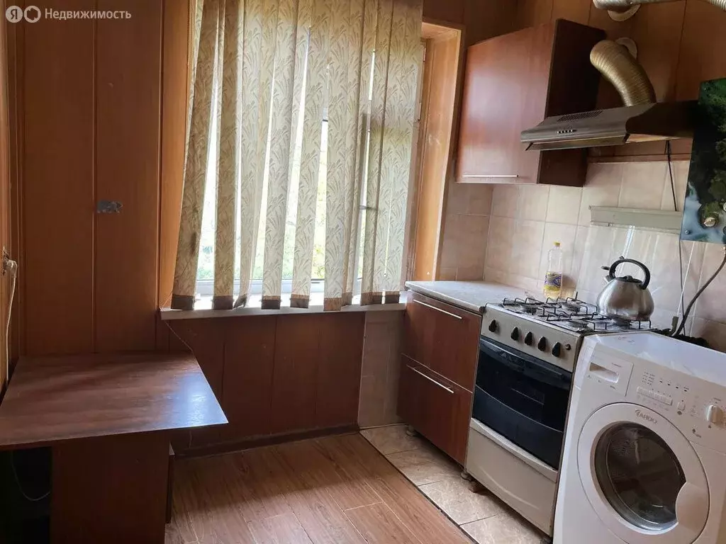 3-комнатная квартира: село Учебное, улица 1-й Микрорайон, 9 (42.2 м) - Фото 0