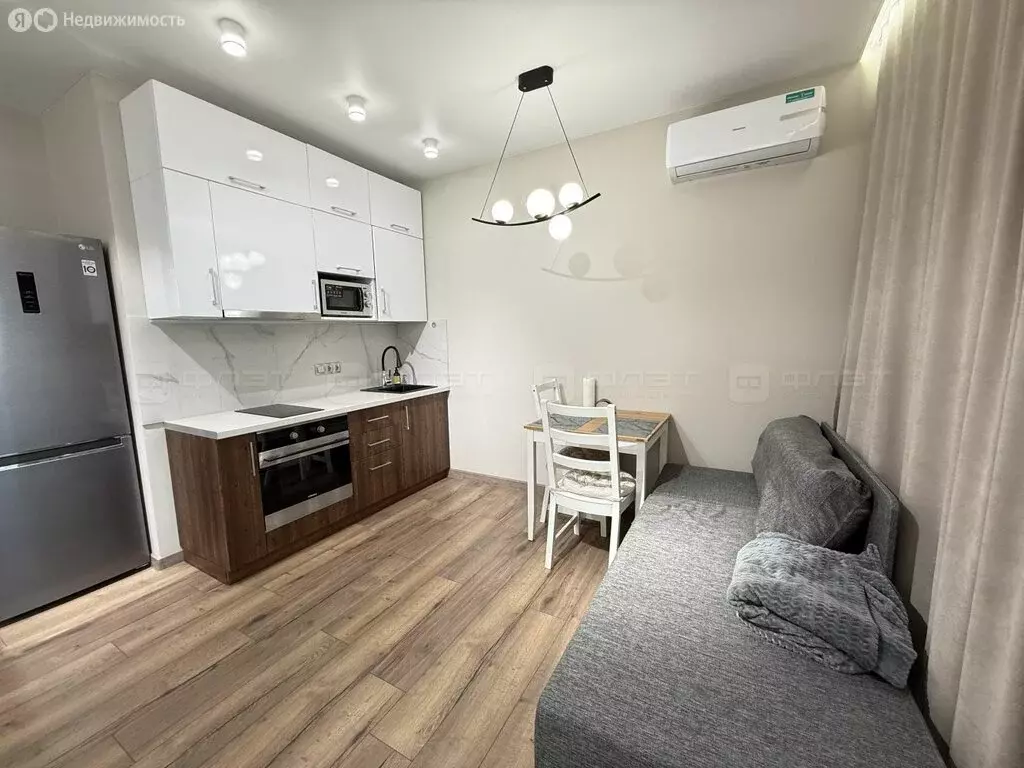 2-комнатная квартира: Казань, улица Братьев Касимовых, 35 (33 м) - Фото 0
