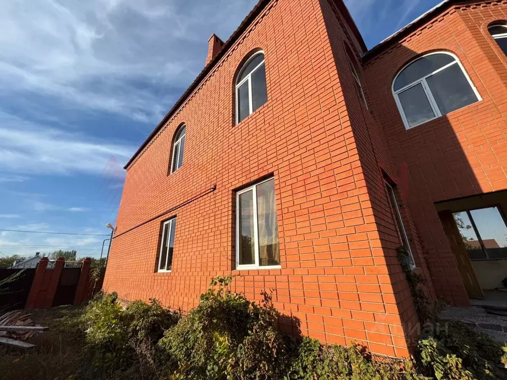 Дом в Ростовская область, Шахты просп. Карла Маркса, 15 (467 м) - Фото 1