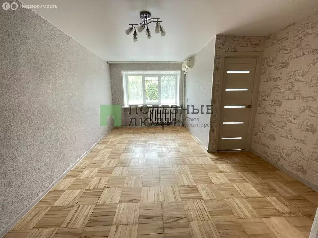 1-комнатная квартира: Ижевск, улица Кирова, 140 (30.1 м) - Фото 0