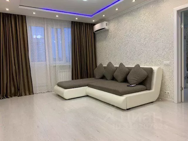 1-к кв. Москва просп. Защитников Москвы, 8 (42.0 м) - Фото 0