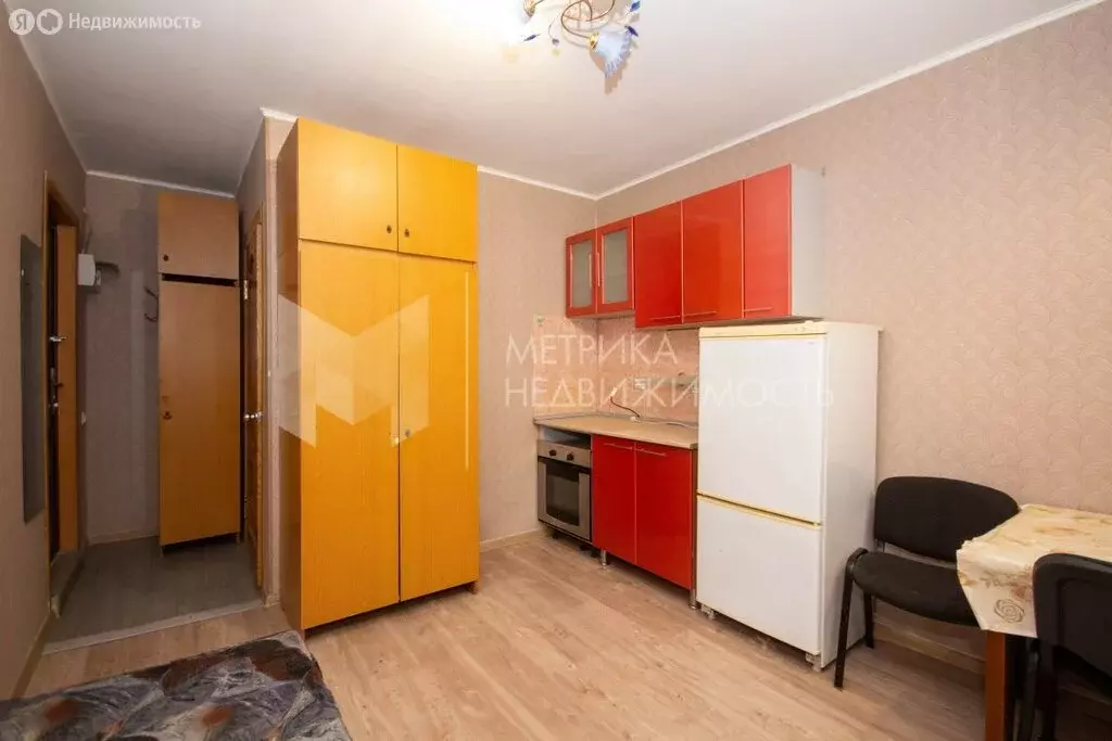 Квартира-студия: Тюмень, улица Республики, 220 (16.8 м) - Фото 1