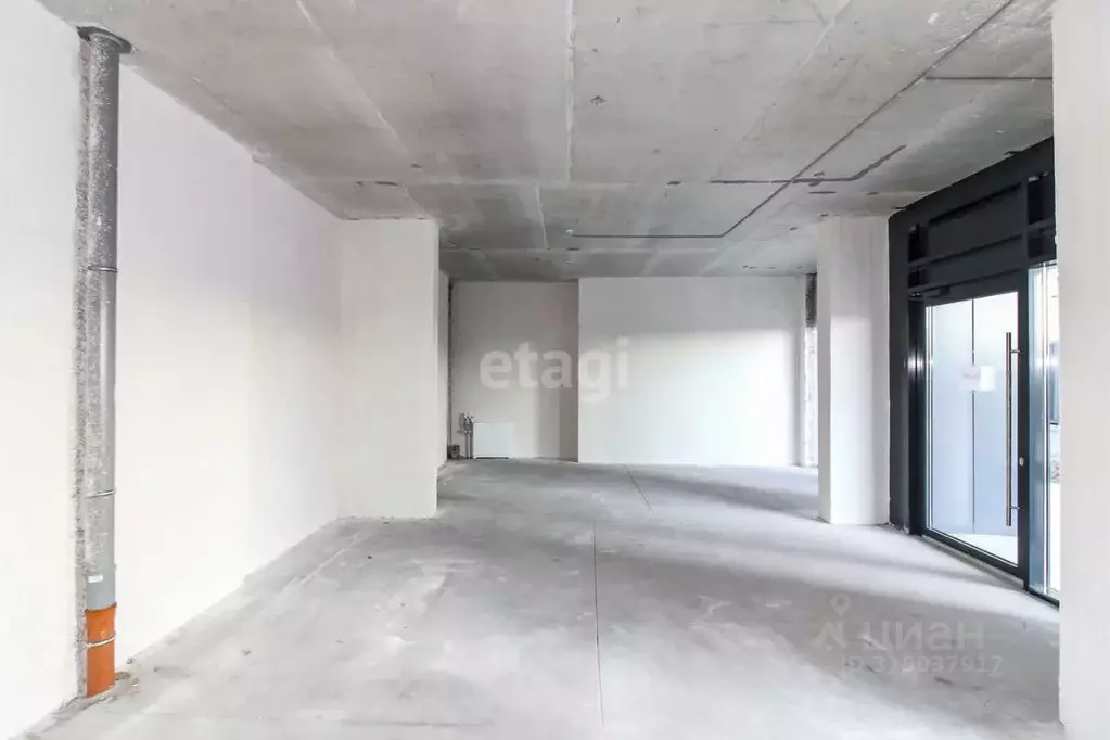 Помещение свободного назначения в Тюменская область, Тюмень ул. ... - Фото 1