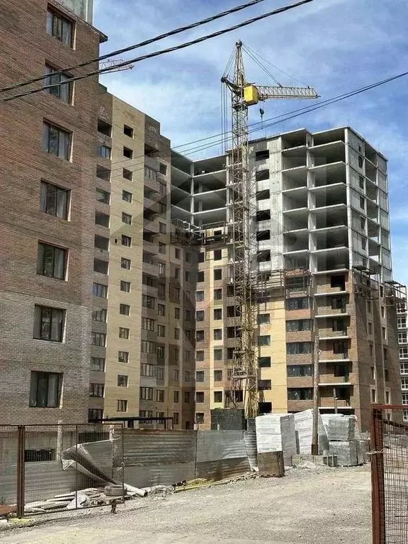 3-к кв. Хакасия, Абакан ул. Генерала Тихонова, 5 (78.8 м) - Фото 1