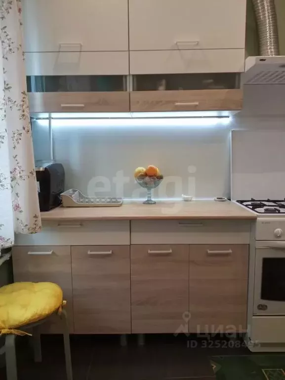 2-к кв. Адыгея, Майкоп Краснооктябрьская ул., 63 (51.7 м) - Фото 1