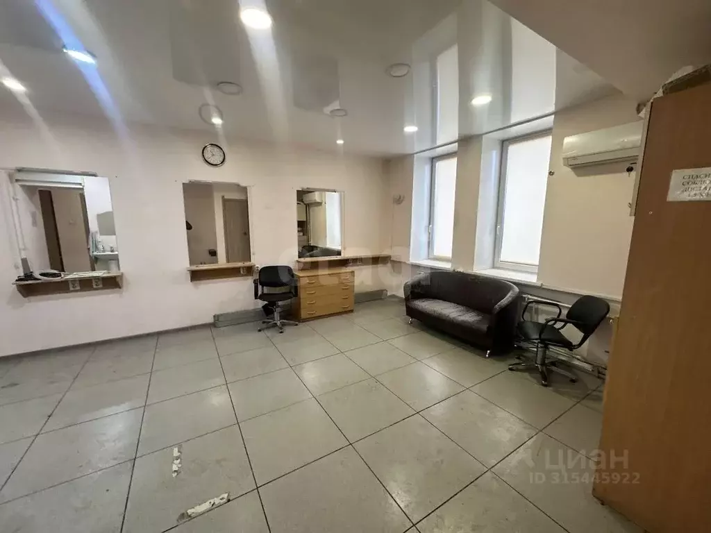 Помещение свободного назначения в Свердловская область, Нижний Тагил ... - Фото 2