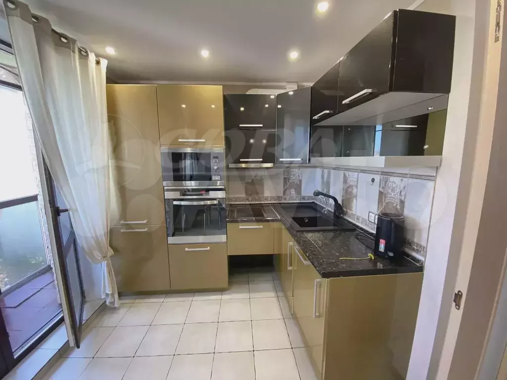 1-к. квартира, 40 м, 9/10 эт. - Фото 1