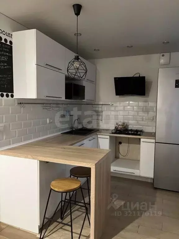 Студия Саратовская область, Саратов ул. Имени А.П. Шехурдина, 34 (33.5 ... - Фото 1