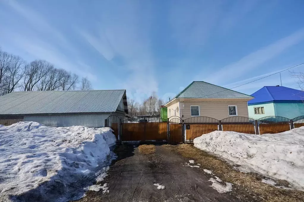 Дом в Кемеровская область, Топки Алма-Атинская ул. (76 м) - Фото 1