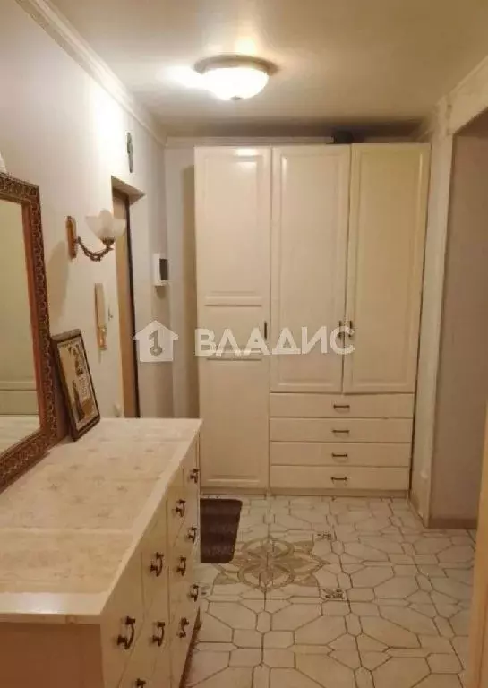 Продается 2-комнатная квартира - Фото 1