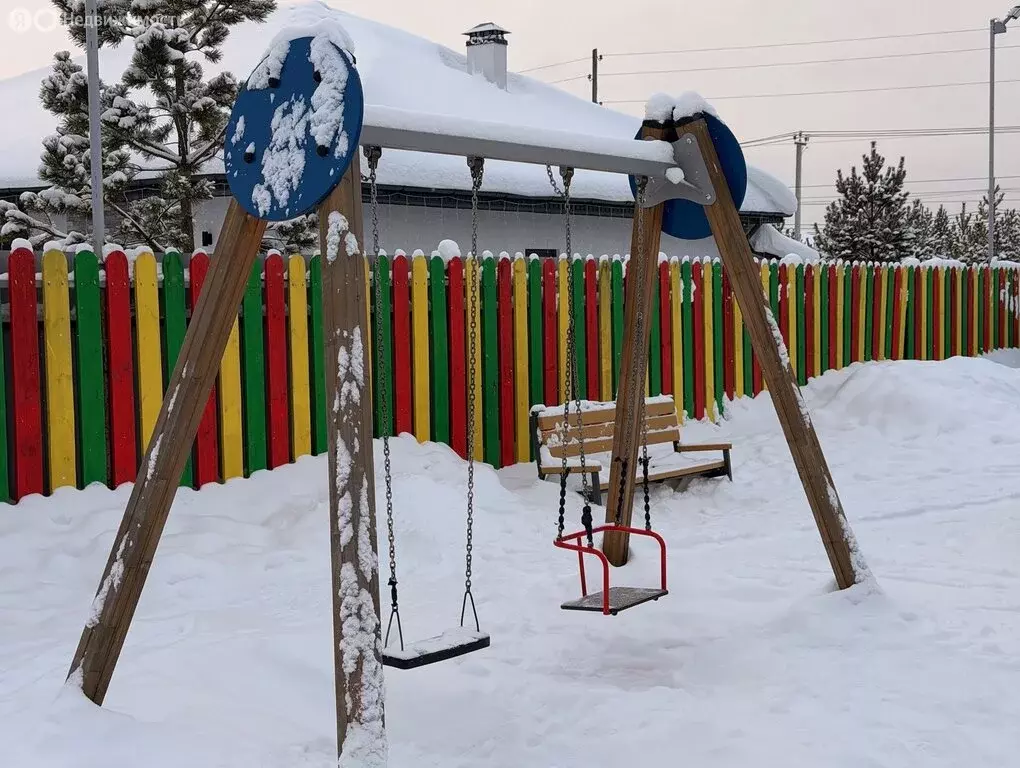 Дом в Свердловская область, Белоярский муниципальный округ, посёлок ... - Фото 1