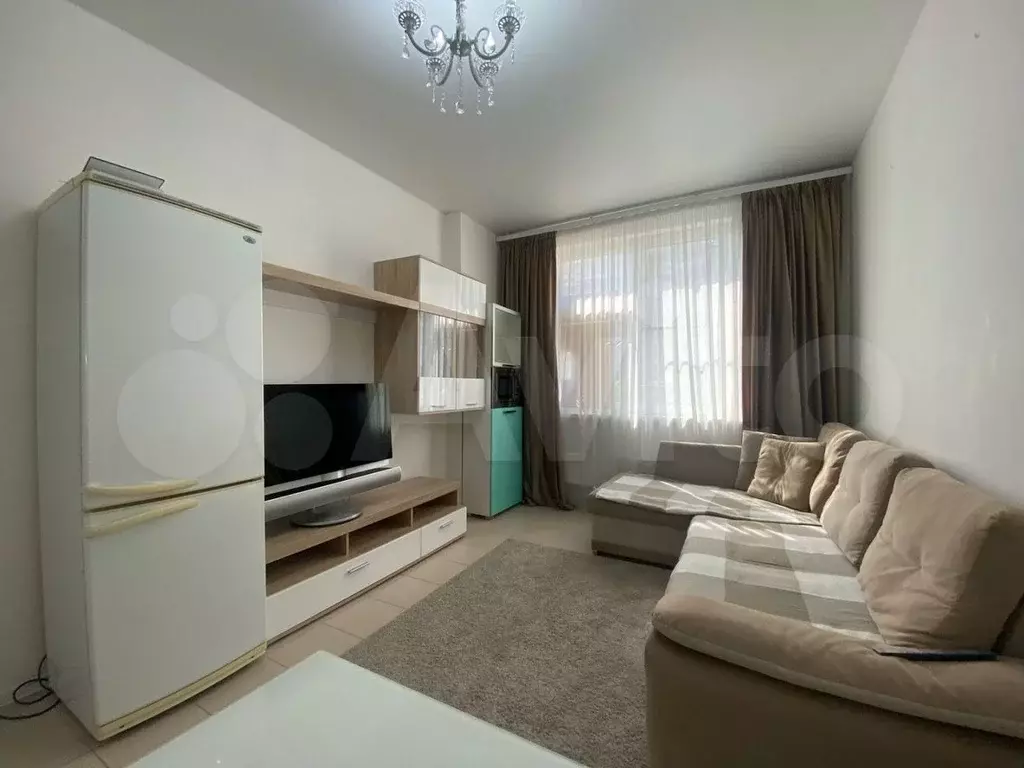 1-к. квартира, 39 м, 1/25 эт. - Фото 1