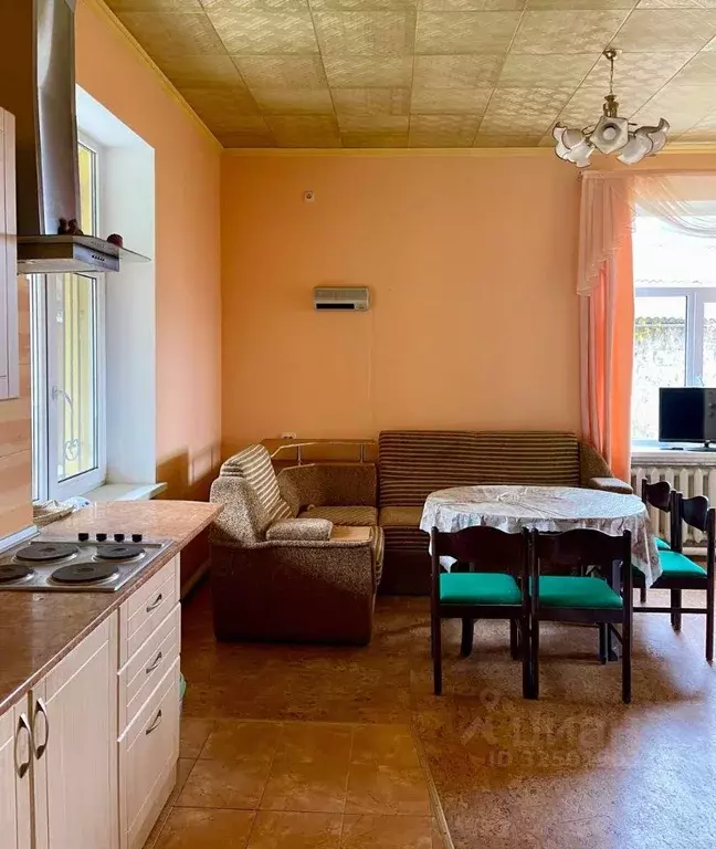 Дом в Крым, Симферополь ул. Беспалова (100 м) - Фото 2