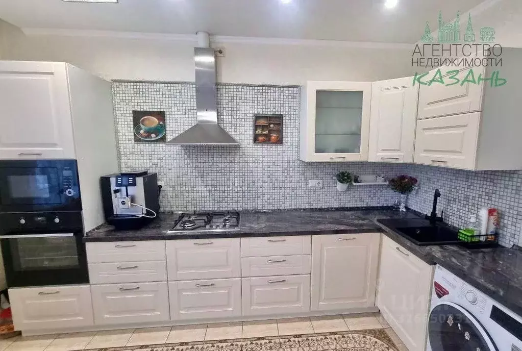 3-к кв. Татарстан, Казань ул. Гарифа Ахунова, 14 (90.7 м) - Фото 1