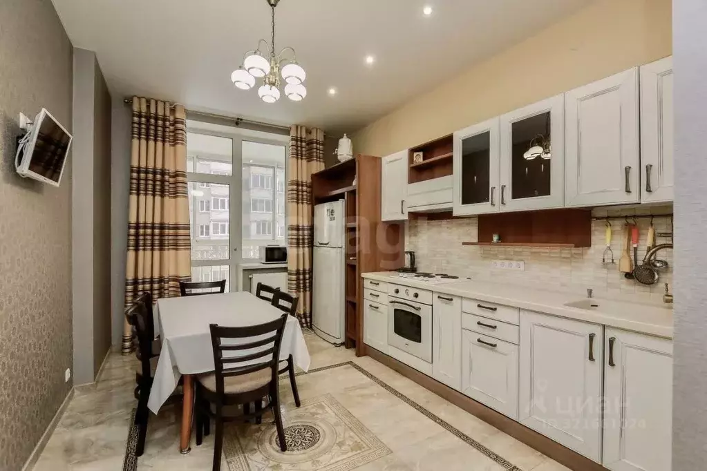 3-к кв. Удмуртия, Ижевск ул. 10 лет Октября, 17А (115.4 м) - Фото 1