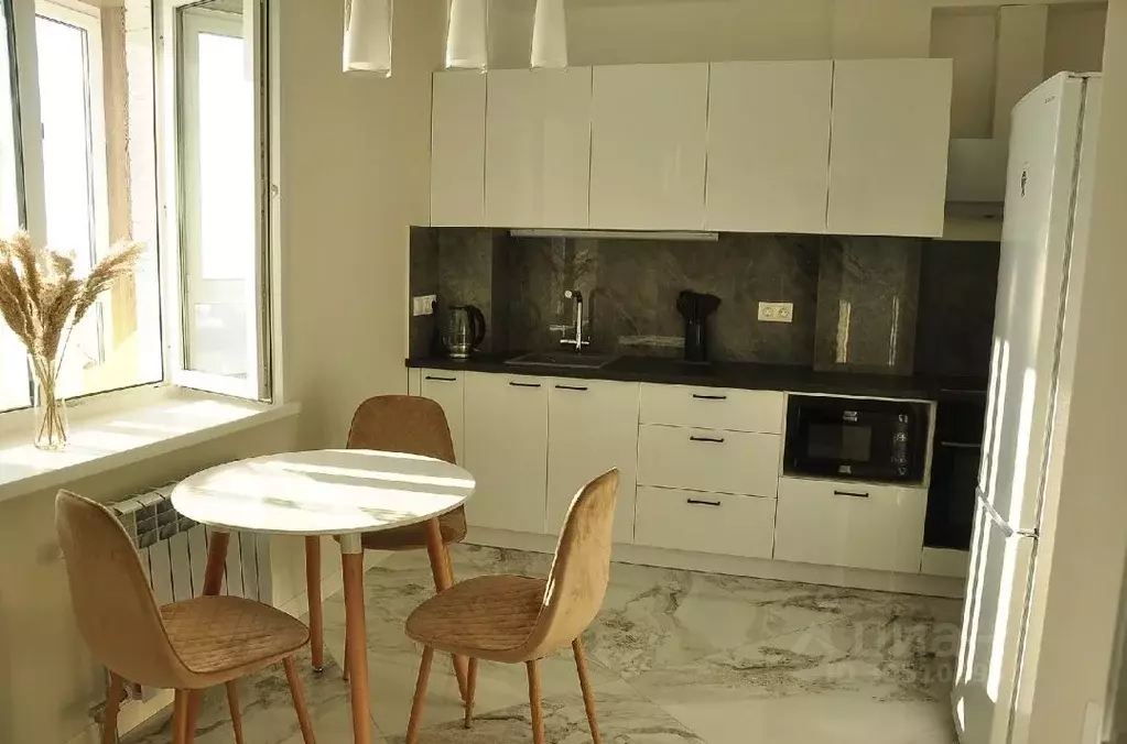 1-к кв. Хабаровский край, Хабаровск ул. Казачья Гора, 13 (48.0 м) - Фото 0