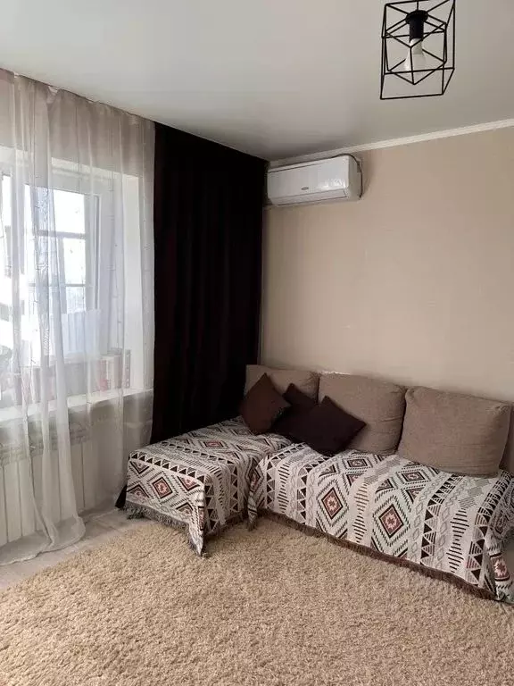 1-к кв. Калмыкия, Элиста Ипподромная ул., 13 (33.0 м) - Фото 1