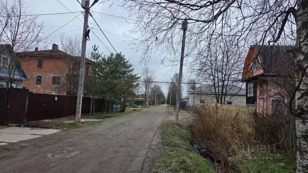 Дом в Ленинградская область, Отрадное Кировский район, 15-я линия, 82 ... - Фото 1