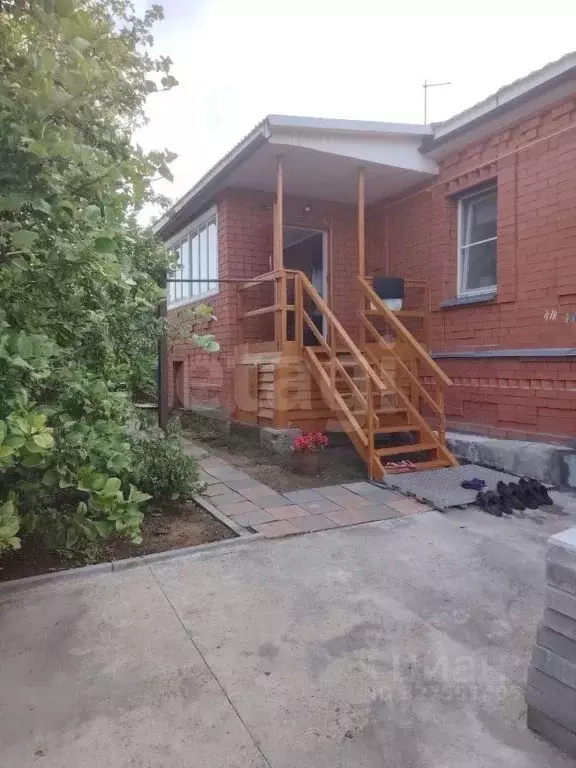 Дом в Челябинская область, Троицк ул. Имени Ф.Ф. Сыромолотова, 4 (87 ... - Фото 1