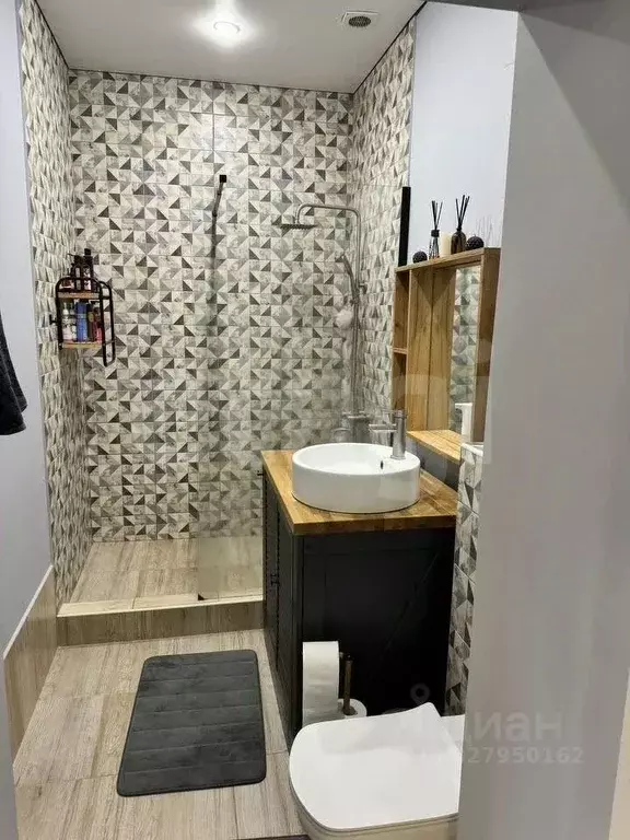 Дом в Тюменская область, Тобольск ул. Чулкова, 94 (167 м) - Фото 1