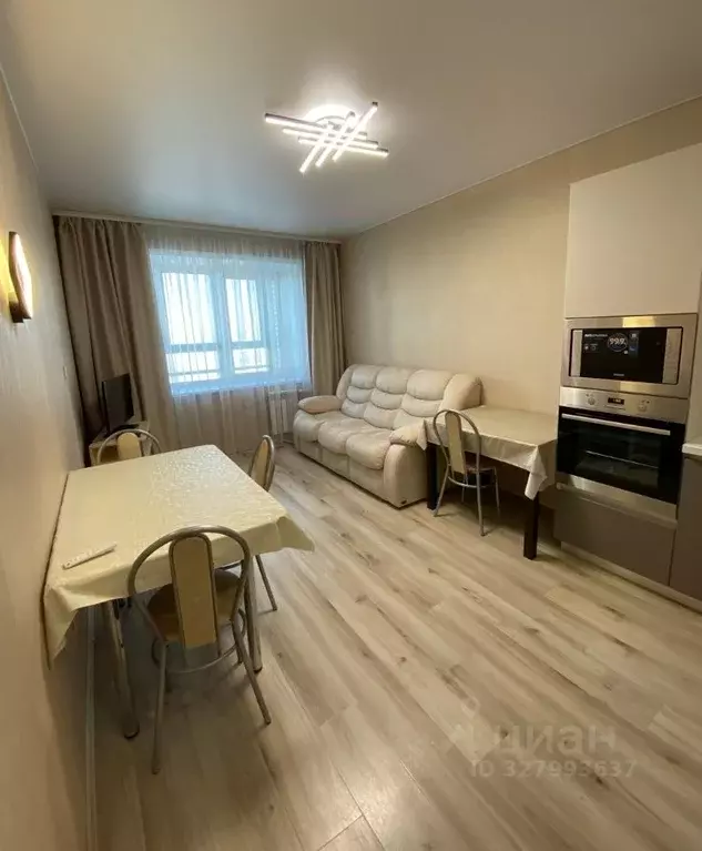 3-к кв. Архангельская область, Архангельск ул. Выучейского, 16к1 (55.1 ... - Фото 1