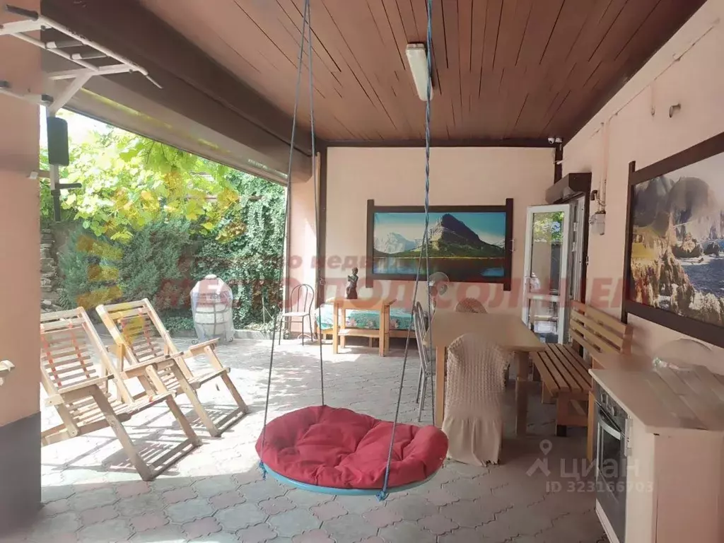 Дом в Краснодарский край, Ейск ул. Пушкина (167 м) - Фото 1