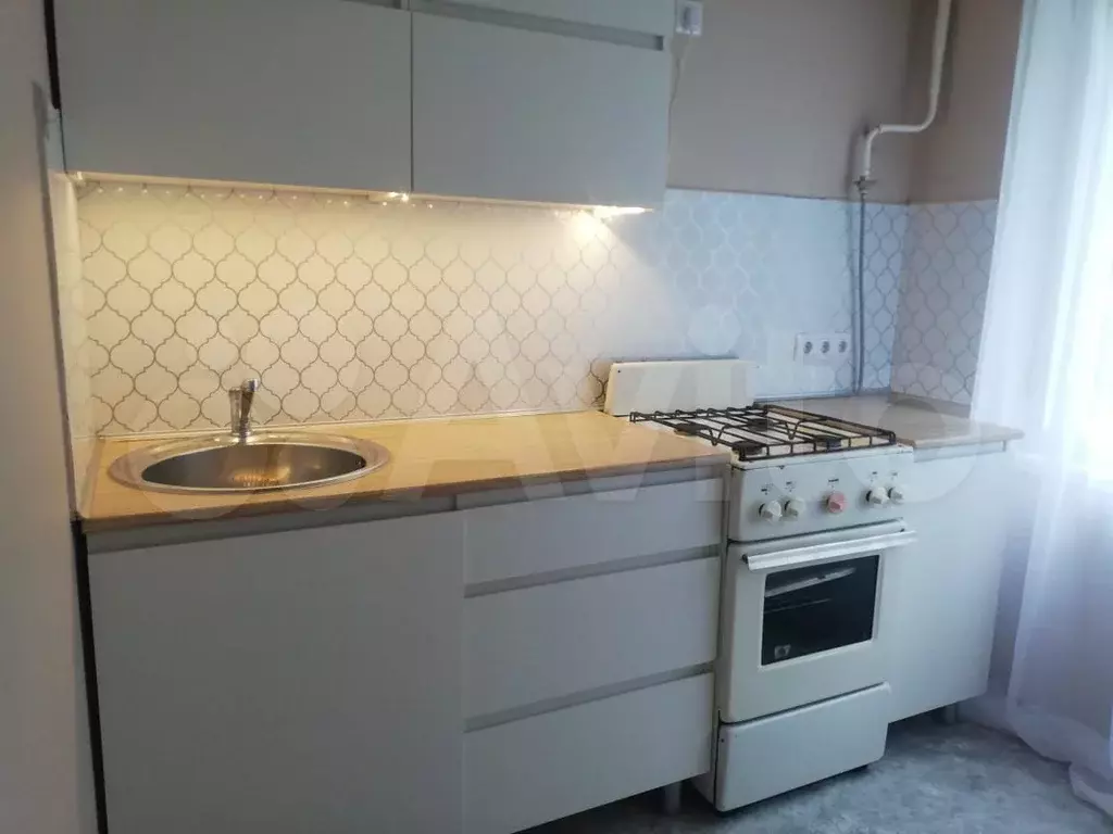 2-к. квартира, 42 м, 3/9 эт. - Фото 0