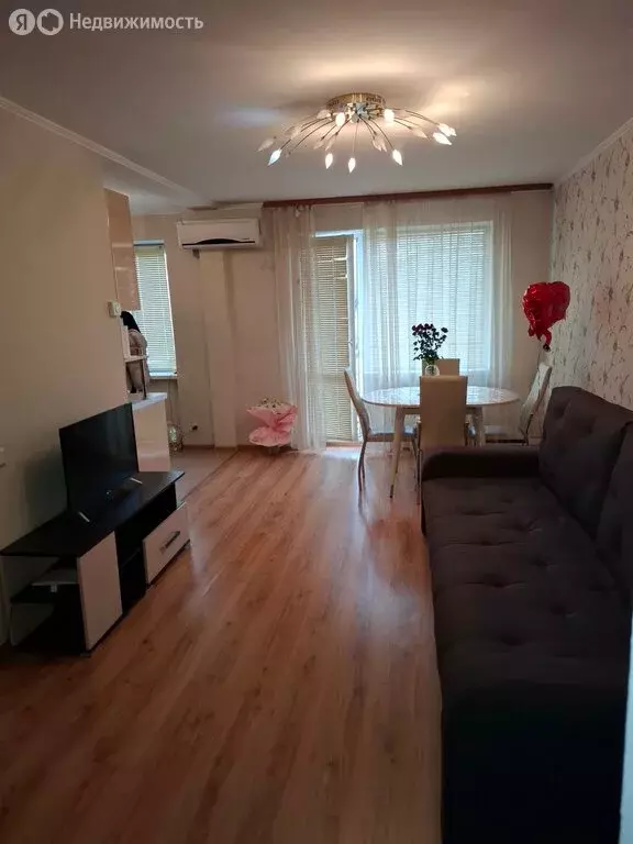 2-комнатная квартира: Симферополь, площадь Ленина (42 м) - Фото 0