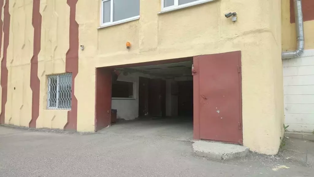 Помещение свободного назначения в Чувашия, Чебоксары просп. Максима ... - Фото 0