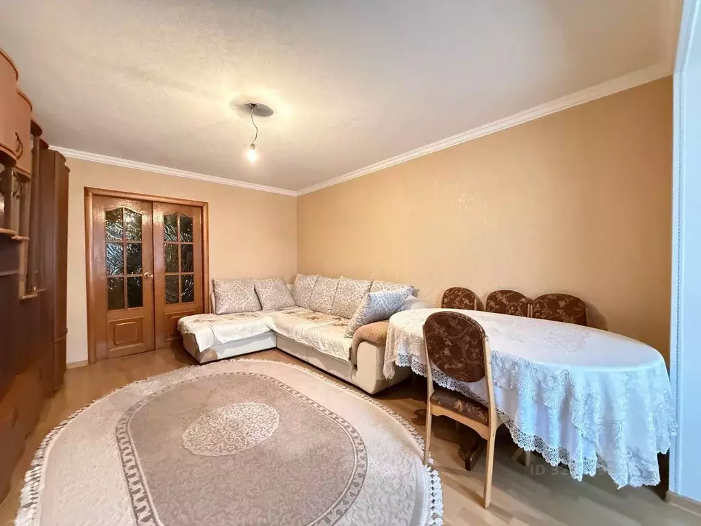 3-к кв. Кабардино-Балкария, Нальчик ул. Щаденко (63.7 м) - Фото 1