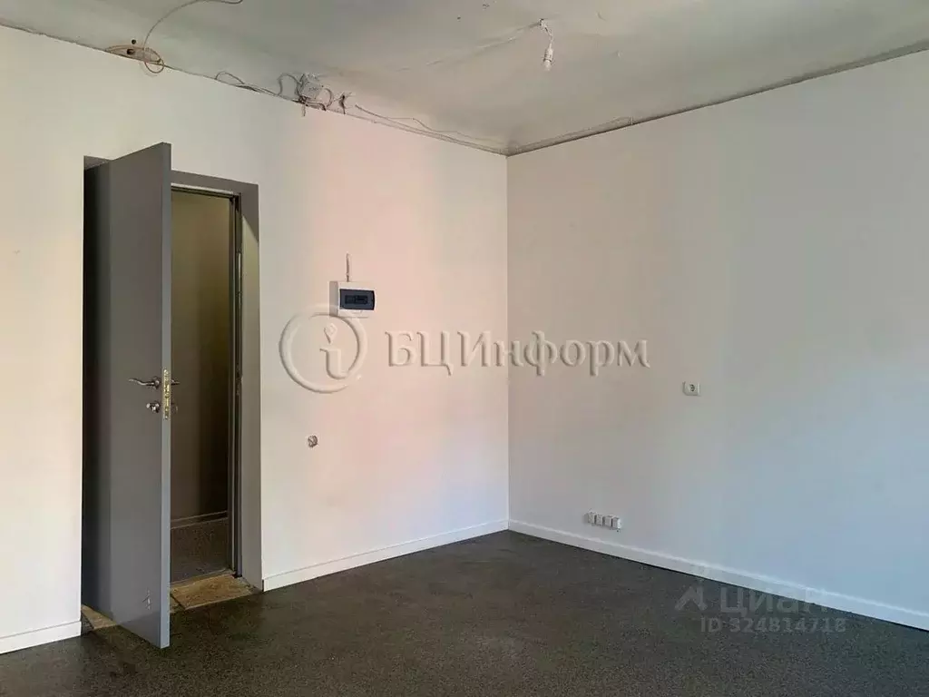 Торговая площадь в Санкт-Петербург Гражданская ул., 13-15 (17 м) - Фото 1