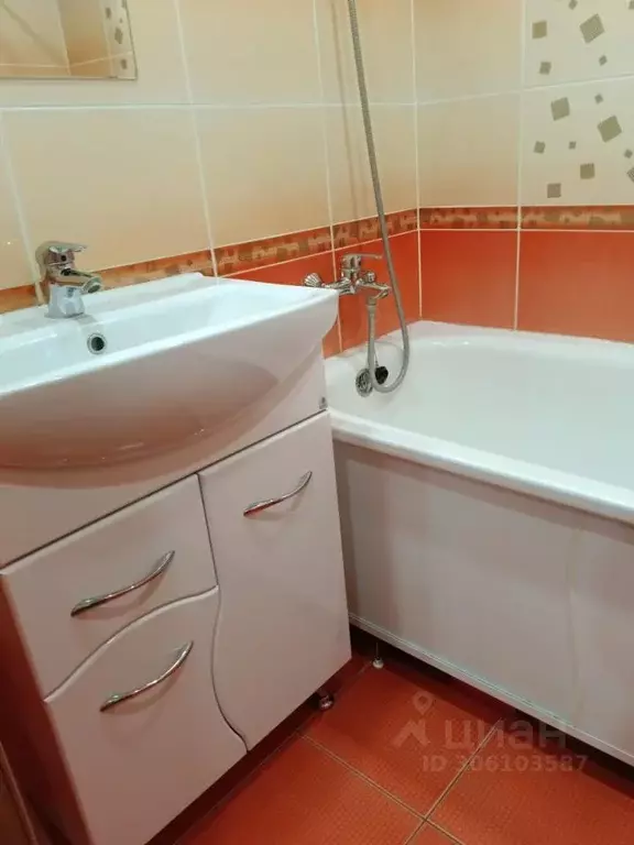 2-к кв. Саратовская область, Балаково Трнавская ул., 31 (54.0 м) - Фото 2