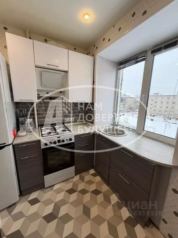 3-к кв. Пермский край, Чернушка Красноармейская ул., 102А (62.3 м) - Фото 1