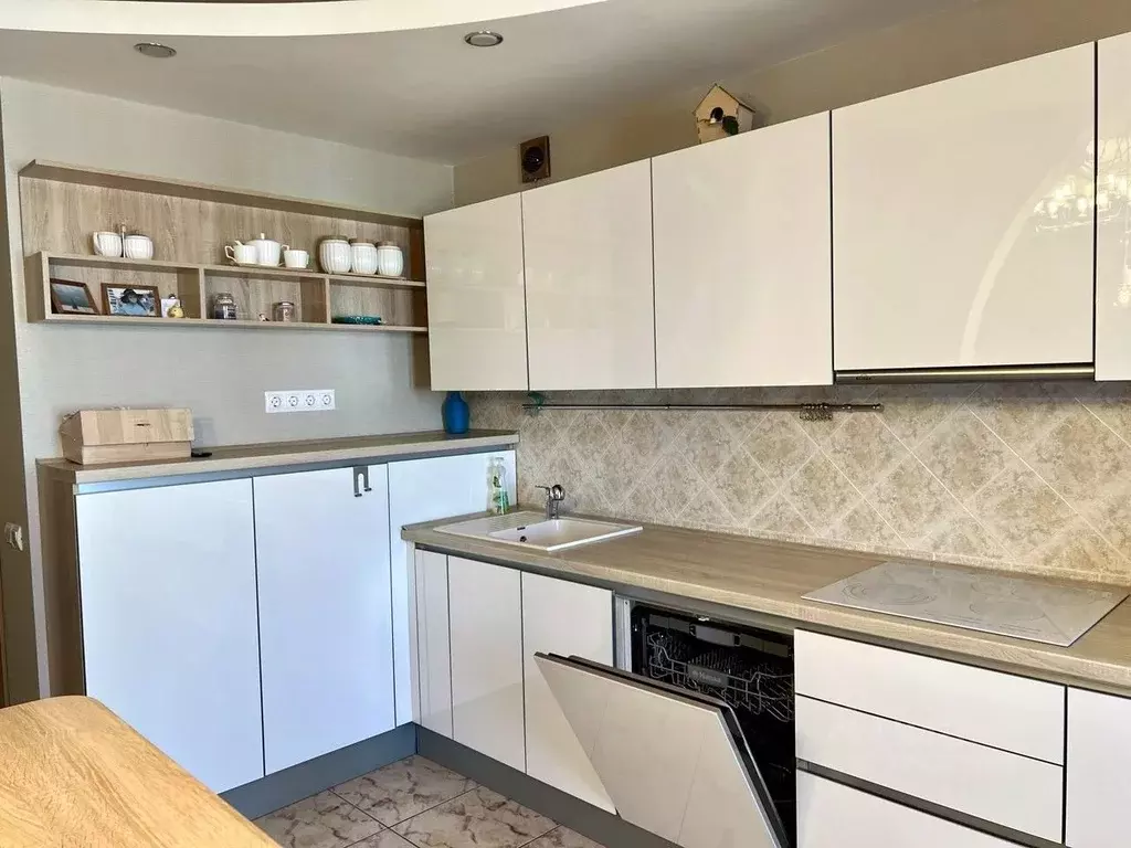 4-к кв. Иркутская область, Иркутск Байкальская ул., 273А (135.0 м) - Фото 1