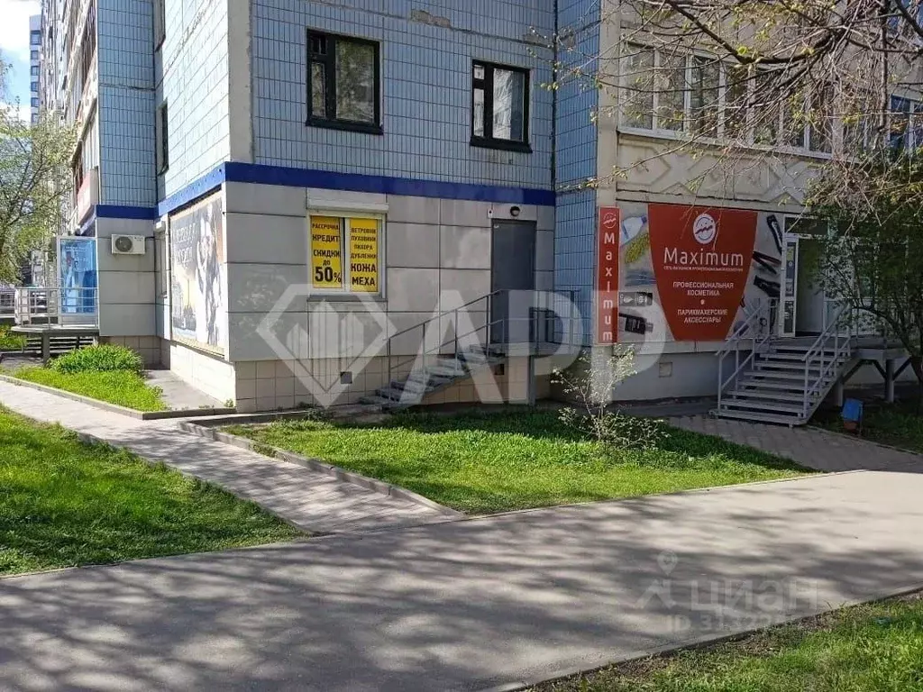 Торговая площадь в Удмуртия, Ижевск ул. Холмогорова, 19 (105 м) - Фото 0