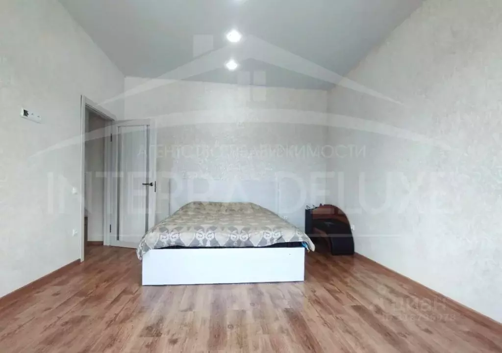 Дом в Севастополь ул. Босфорская (299 м) - Фото 1